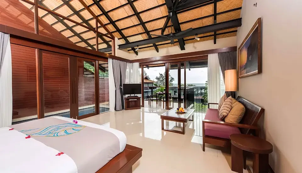 هتل هالیدی انانگ بیچ ریزورت